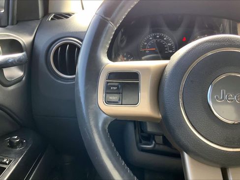 Used 2017 Jeep Compass 75th Anniversary w/ Power Value Group image 23