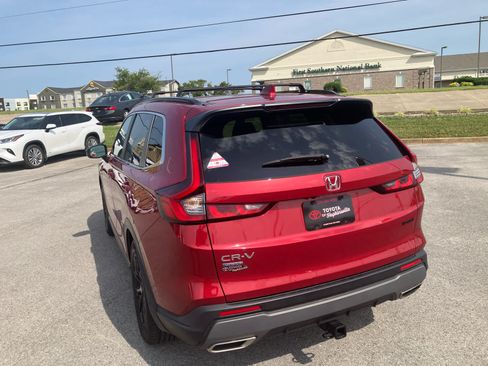 Used 2023 Honda CR-V Sport image 6