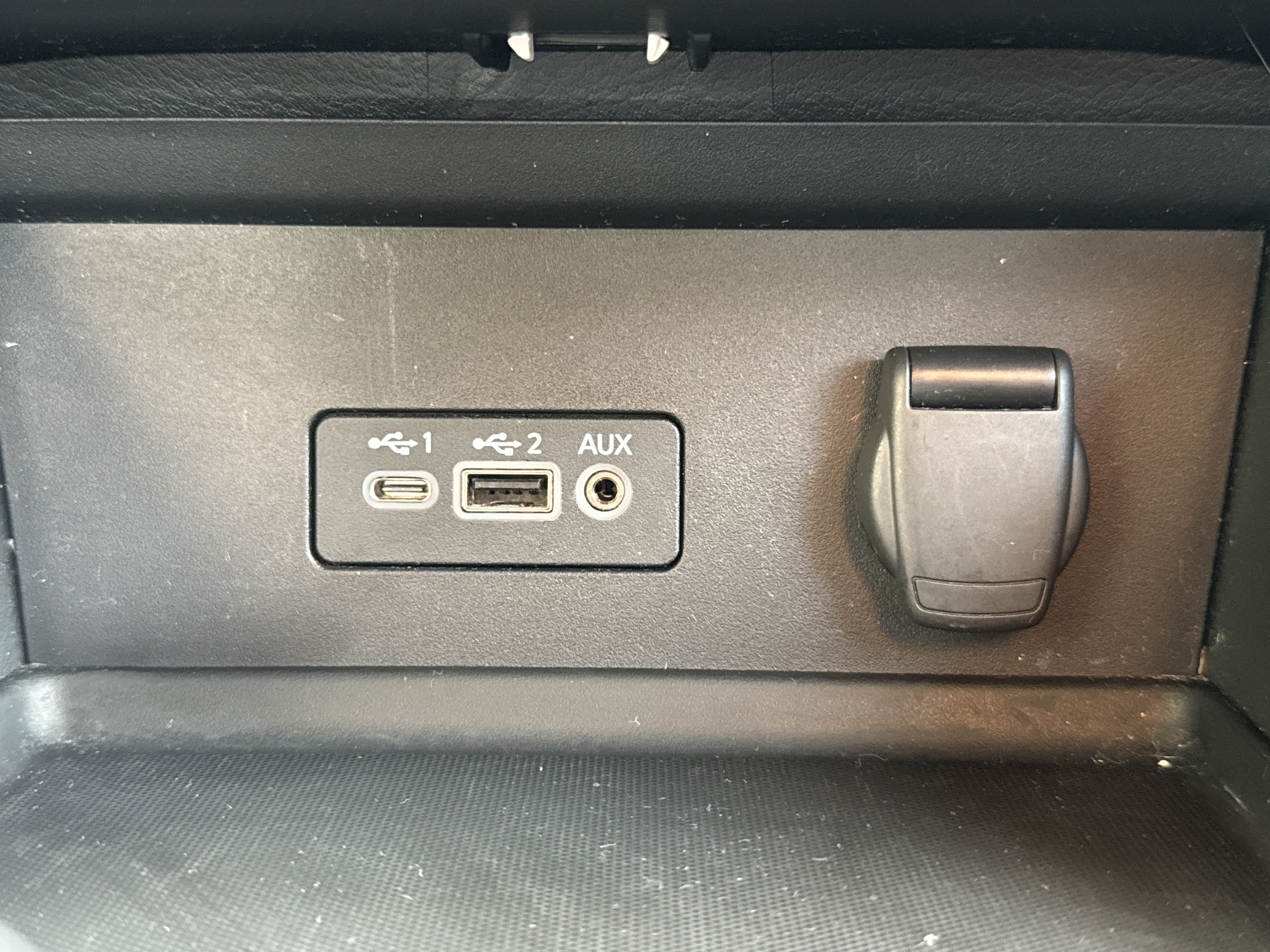 Used 2023 Nissan Sentra SV w/ All-Weather Package FWD image 14