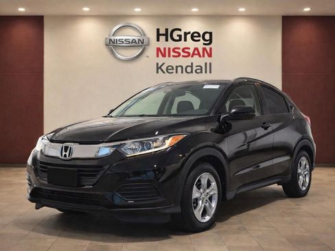 Used 2020 Honda HR-V LX image 3