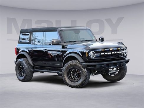Used 2023 Ford Bronco 4-Door image 1