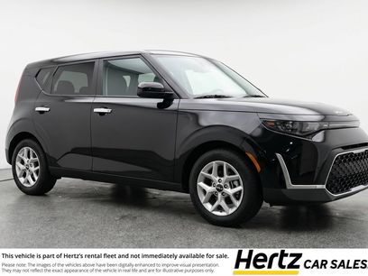 Used 2025 Kia Soul LX w/ LX Technology Package