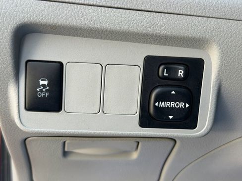 Used 2011 Toyota Corolla LE FWD image 35
