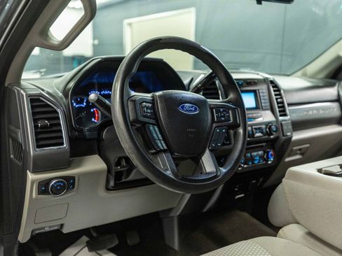 Used 2018 Ford F250 XLT image 11