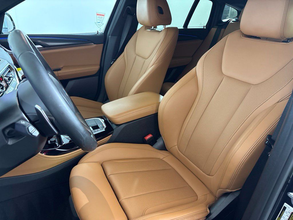 Certified 2024 BMW X4 xDrive30i w/ Premium Package AWD/4WD image 25