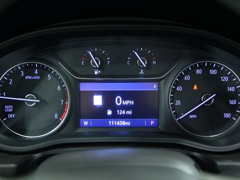 Used 2020 Buick Regal Preferred w/ Sights and Sounds Package AWD/4WD image 13