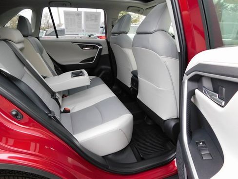 Used 2025 Toyota RAV4 Limited image 22