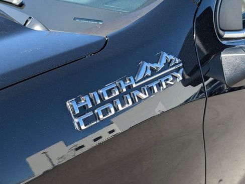 Used 2019 Chevrolet Silverado 1500 High Country w/ Technology Package image 16