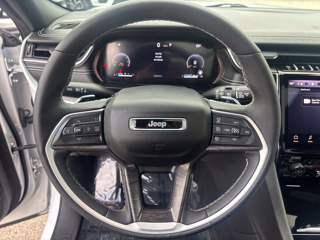 Certified 2024 Jeep Grand Cherokee Limited AWD/4WD image 12