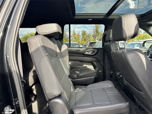 Used 2023 Chevrolet Suburban RST w/ Sport Performance Package image 36