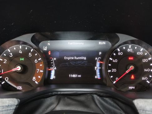 Used 2025 Jeep Compass Latitude AWD/4WD image 32
