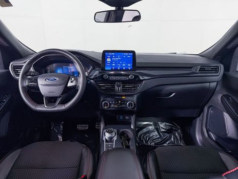 Used 2023 Ford Escape ST-Line image 14