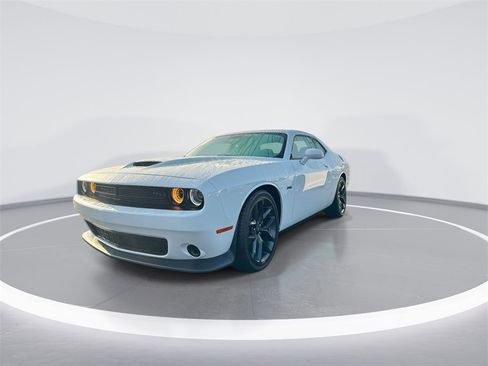 Used 2023 Dodge Challenger R/T w/ Blacktop Package image 4