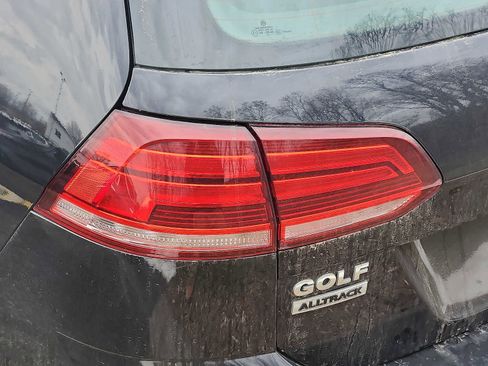 Used 2019 Volkswagen Golf Alltrack SE image 10