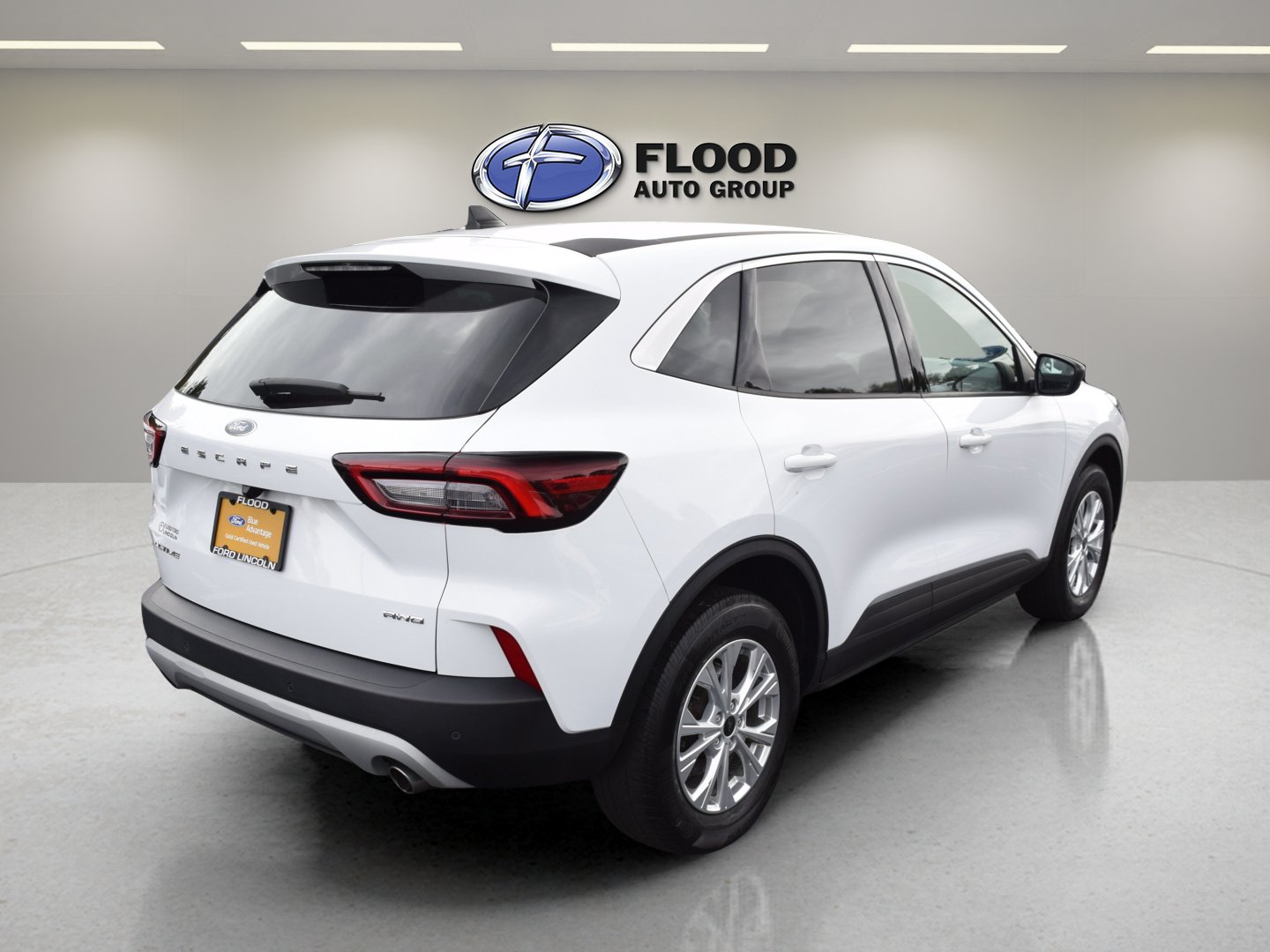 Used 2023 Ford Escape Active w/ Tech Pack #1 AWD/4WD image 4