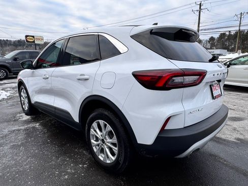 Used 2023 Ford Escape Active image 4