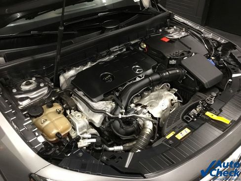 Used 2020 Mercedes-Benz GLB 250 4MATIC image 39