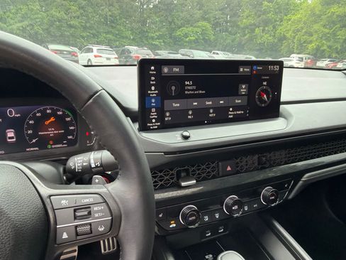 Used 2025 Honda Accord Sport image 20