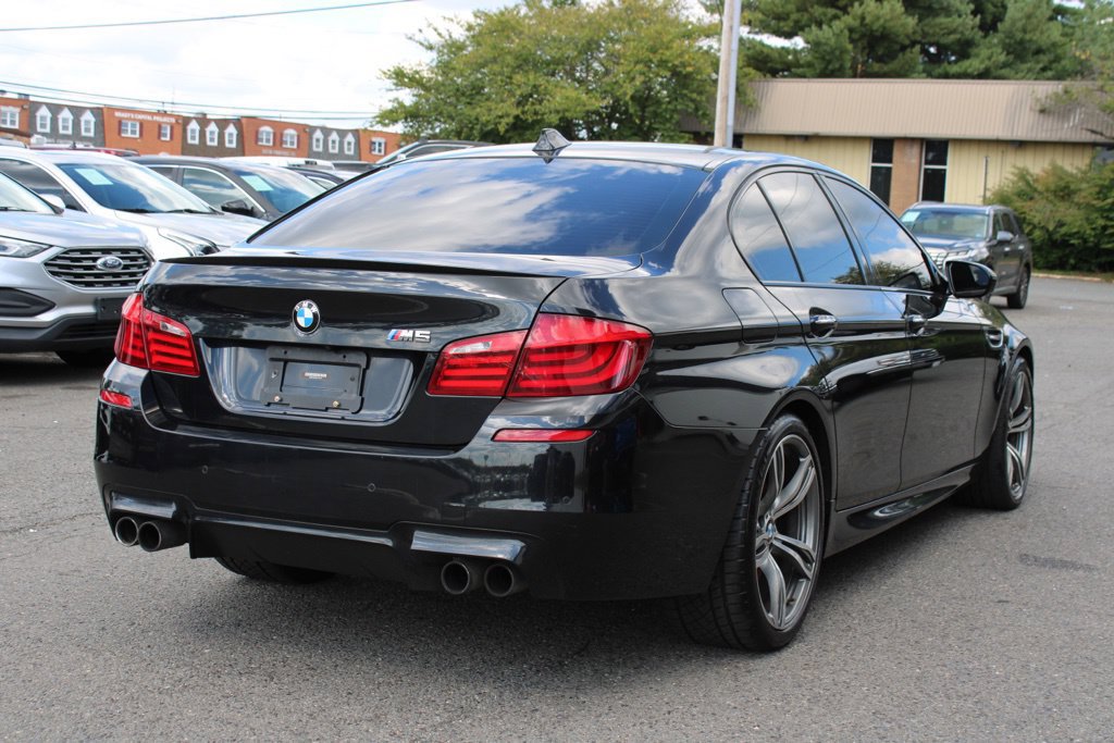 Used 2013 BMW M5 RWD image 7