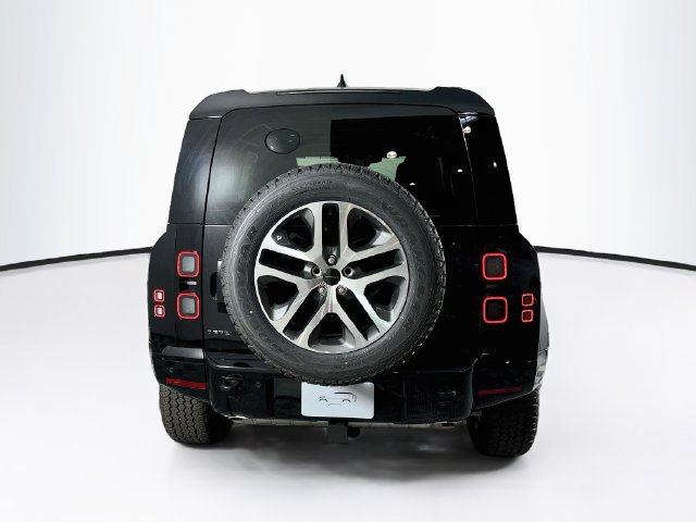 New 2026 Land Rover Defender 110 X-Dynamic SE AWD/4WD image 6