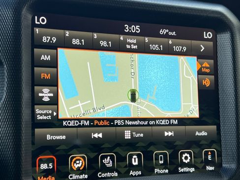 Used 2022 Jeep Wrangler Unlimited Sport w/ Sun And Sound Package image 19