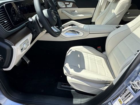 New 2026 Mercedes-Benz GLS 450 4MATIC image 10