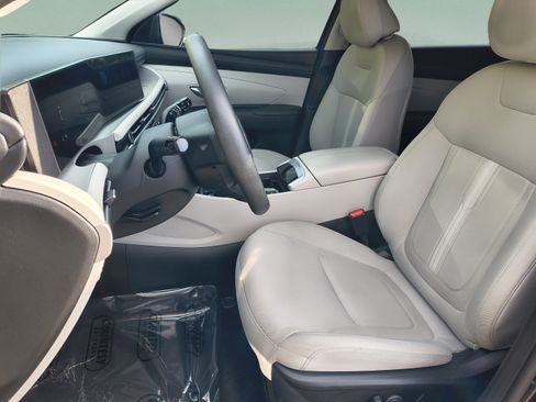 Certified 2025 Hyundai Tucson SEL AWD/4WD image 19