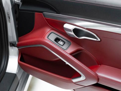 Used 2019 Porsche 911 Carrera image 42