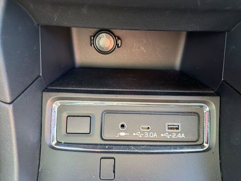 Certified 2025 Subaru Ascent Premium image 37