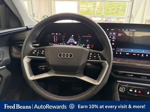 Used 2025 Audi Q5 Premium Plus w/ Premium Plus AWD/4WD image 16