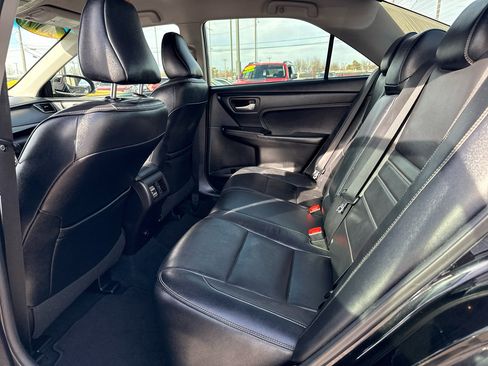Used 2017 Toyota Camry XLE image 11