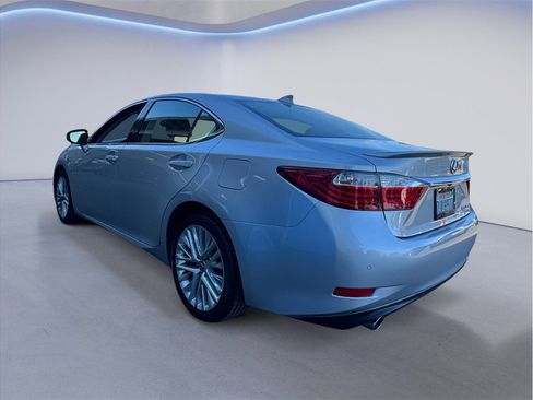 Used 2015 Lexus ES 350 image 4