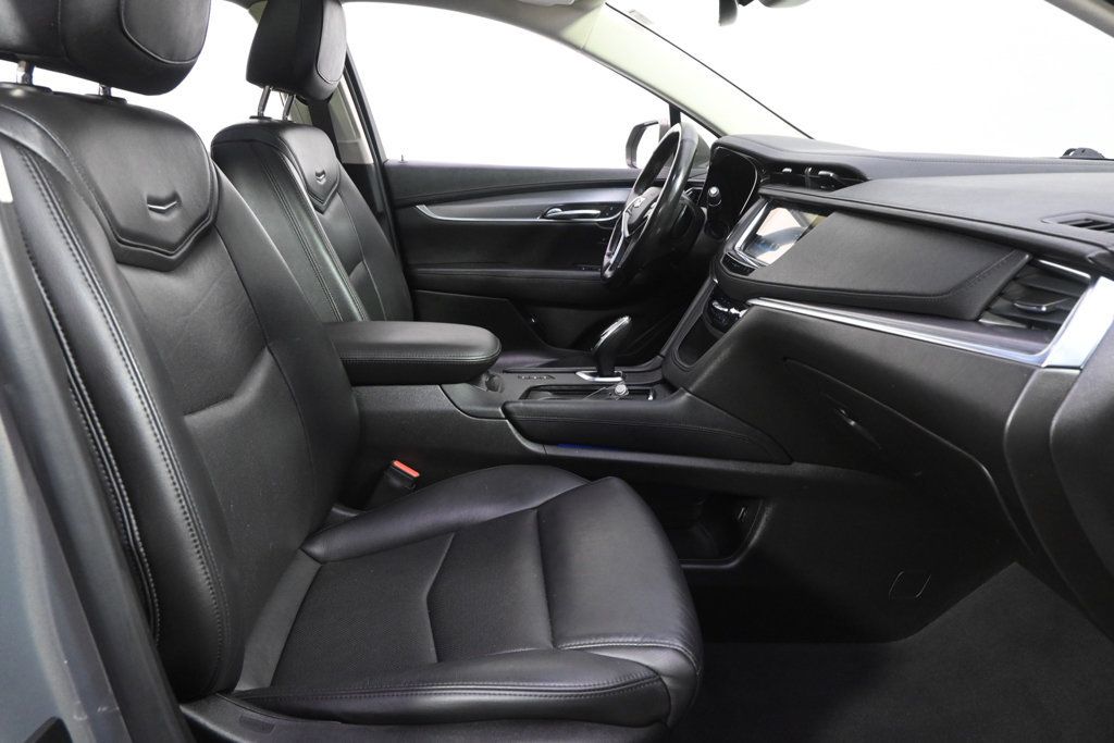 Used 2019 Cadillac XT5 Premium Luxury AWD/4WD image 16