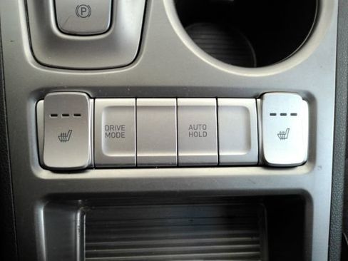 Used 2019 Hyundai Kona SEL image 46