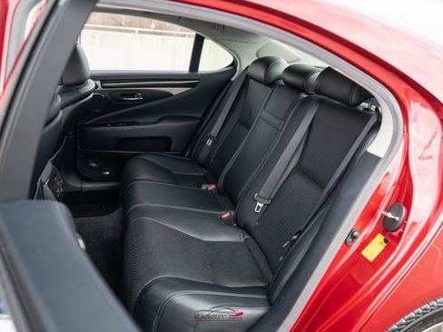 Used 2014 Lexus LS 460 w/ Comfort Package RWD image 19