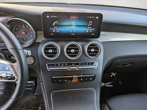 Used 2021 Mercedes-Benz GLC 300 image 14