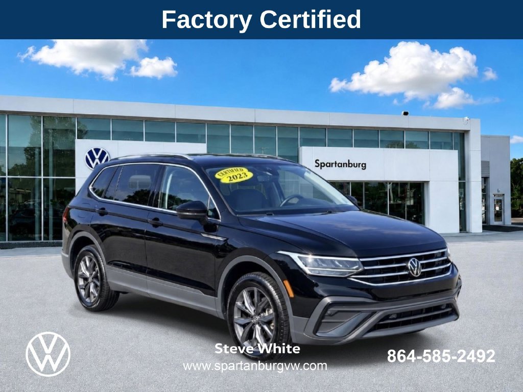 Certified 2023 Volkswagen Tiguan SE FWD image 1