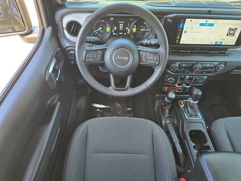Used 2025 Jeep Wrangler Unlimited Sport S 4xe AWD/4WD image 28