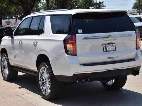 Used 2021 Chevrolet Tahoe High Country w/ Premium Package RWD image 10