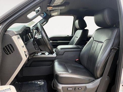 Used 2015 Ford F250 Lariat w/ Lariat Interior Package AWD/4WD image 10