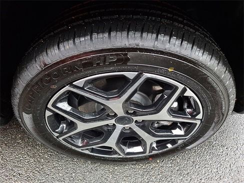 Used 2026 Jeep Compass Limited image 6