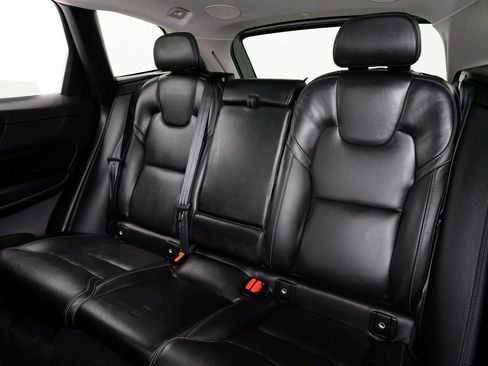 Used 2022 Volvo XC60 B5 Inscription w/ Advanced Package image 24