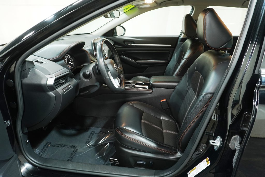 Used 2024 Nissan Altima 2.5 SR FWD image 10