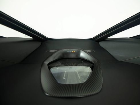 Used 2021 McLaren 765LT RWD image 40