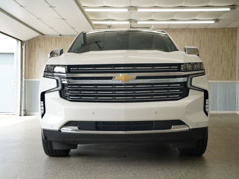 Used 2024 Chevrolet Tahoe Premier AWD/4WD image 2