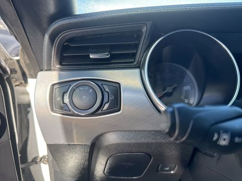 Certified 2022 Ford Mustang Premium image 6