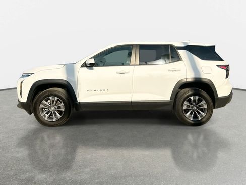 Used 2026 Chevrolet Equinox LT FWD image 4