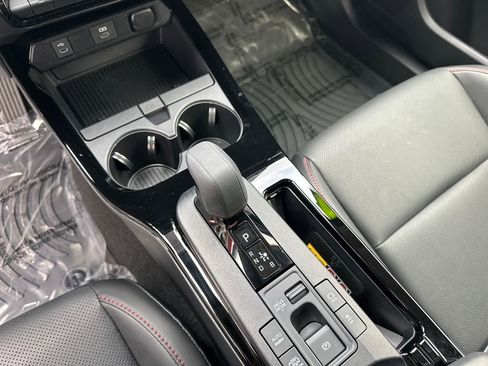 Certified 2025 Toyota Prius Plug-In Hybrid image 23