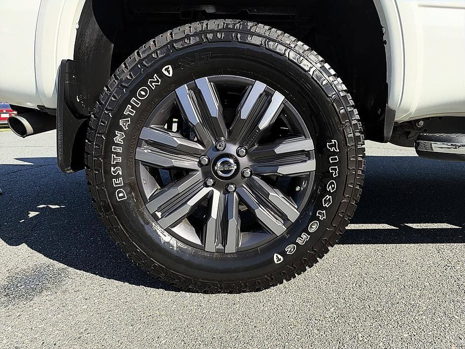 Used 2022 Nissan Titan Platinum Reserve w/ Moonroof Package AWD/4WD image 11