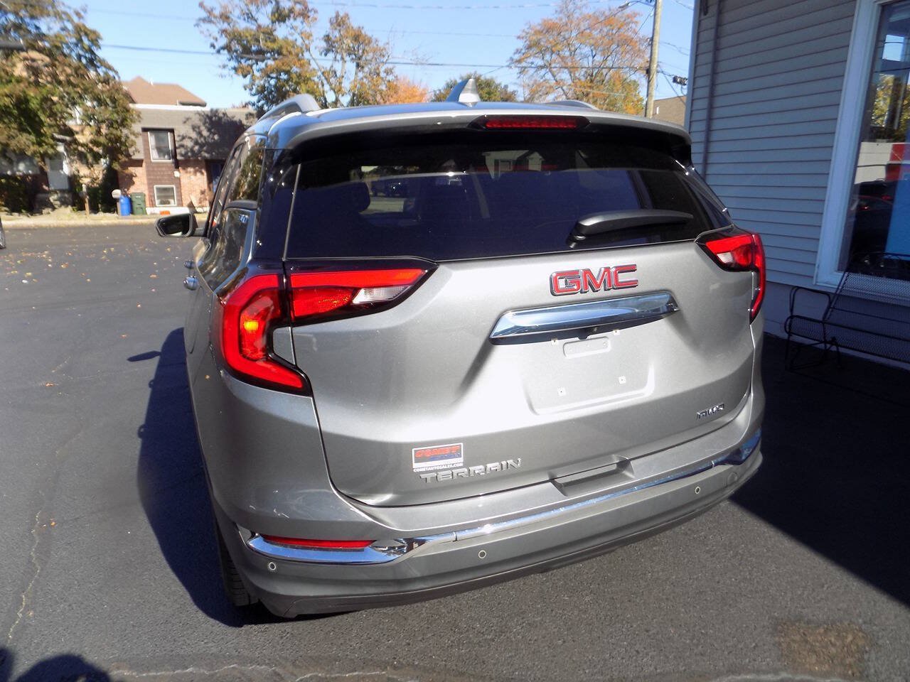 Used 2019 GMC Terrain SLT w/ Preferred Package AWD/4WD image 6